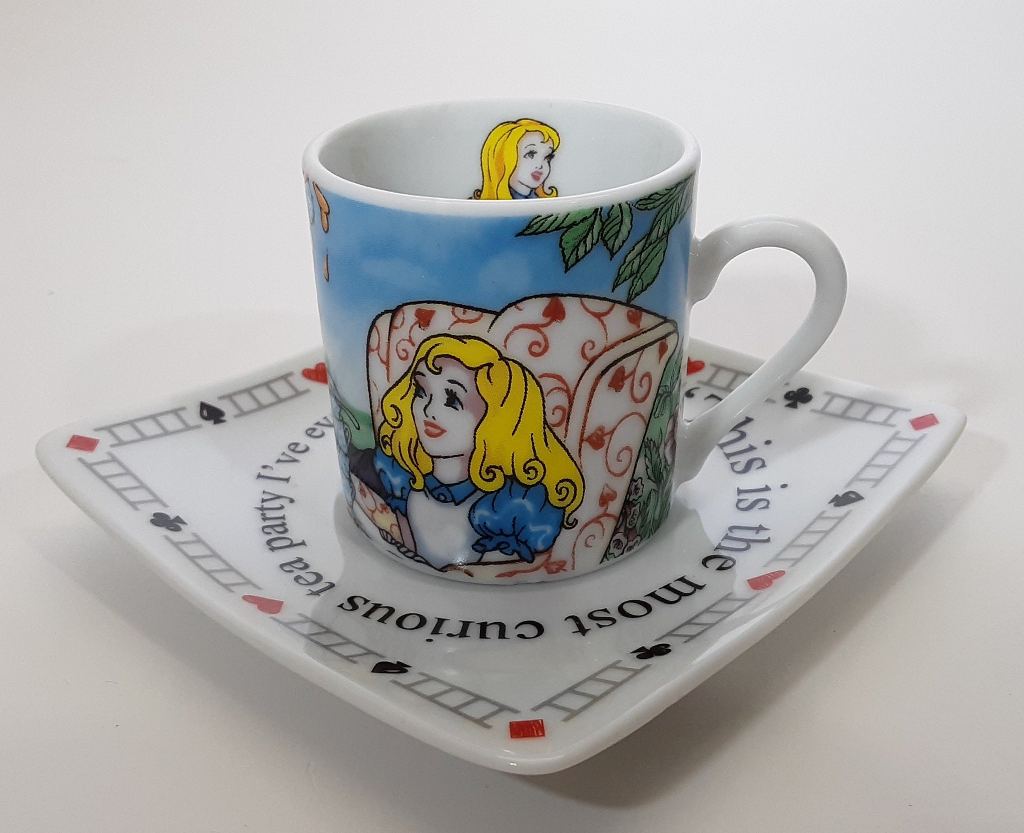 New 'Alice in Wonderland' Teacups Collection at Walt Disney World - WDW  News Today