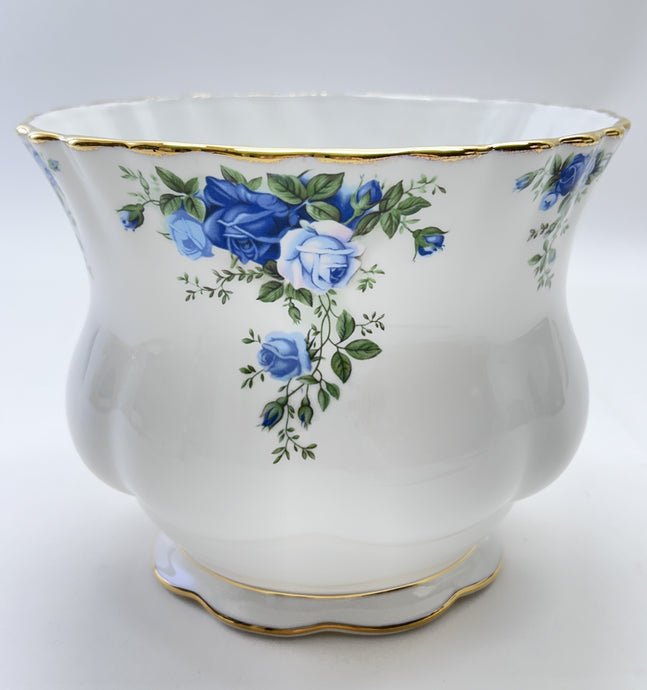 Royal Albert Moonlight Rose Planter/ Cache Pot