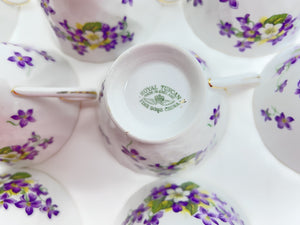 Royal Tuscan/ Tuscan Woodland Violet Fine Bone China 14-Piece Snack Plate/ Cup Collection for Six