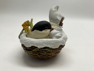 FlakeLing Tales Thomas Blackshear "Winter's Nap" Baby In Bird's Nest Figurine, 2001
