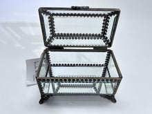 Nicole Miller Home Beveled Glass and Mirror Trinket/ Jewelry Box.