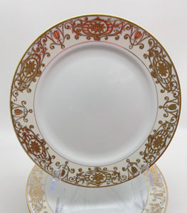 Noritake Christmas Ball Porcelain Dinner Plate Set of Twelve. Lot 2, c.1918-1930.