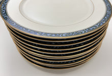 Mikasa Aubusson 59-Piece Fine China Dinnerware Collection For Eleven.