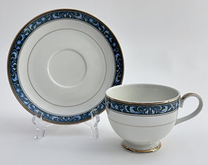 Mikasa Aubusson 59-Piece Fine China Dinnerware Collection For Eleven.