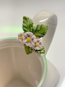 Villeroy and Boch Country Collection Fleurence French Garden w/ Flower Charm 84 Oz. Water Pitcher.