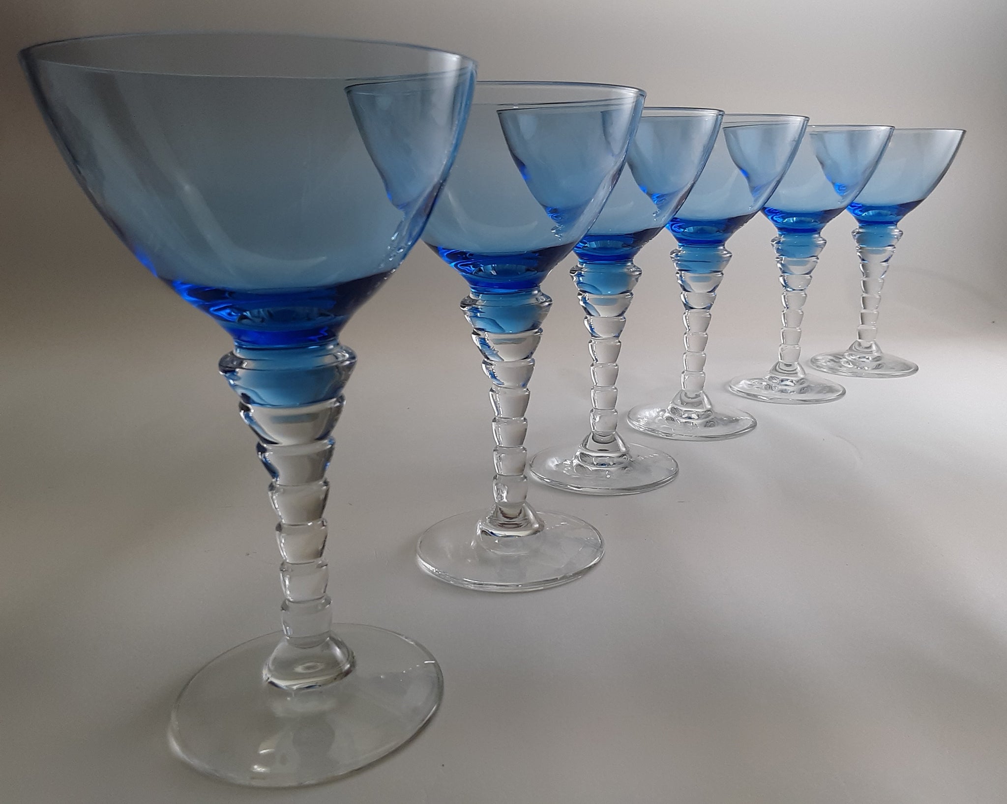 Engravable Jazz Glass Martini Shaker with 2 Stemmed Glasses in Blue Gift Box