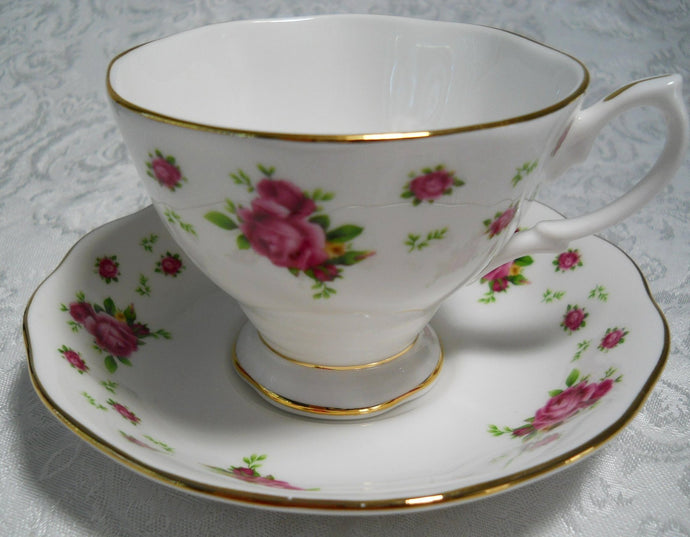Royal Albert New Country Roses White Footed Tea Cup/ Saucer Set, 2012