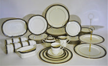 Noritake Spell Binder Fine China 44-Piece Dinnerware Collection for Eight With 2-Tier Serving Tray