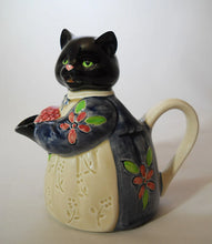 Otagiri Hand Painted Mother Cat Country Teapot with Kitten Sugar Bow and Creamer. RARE SET