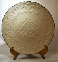 Lenox Wedding Promises Collection Ivory & Gold 12" Anniversary Plate.