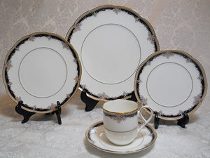  Noritake "Palais Royal" Five Place Settings 34-Piece Dinnerware / Tableware Collection