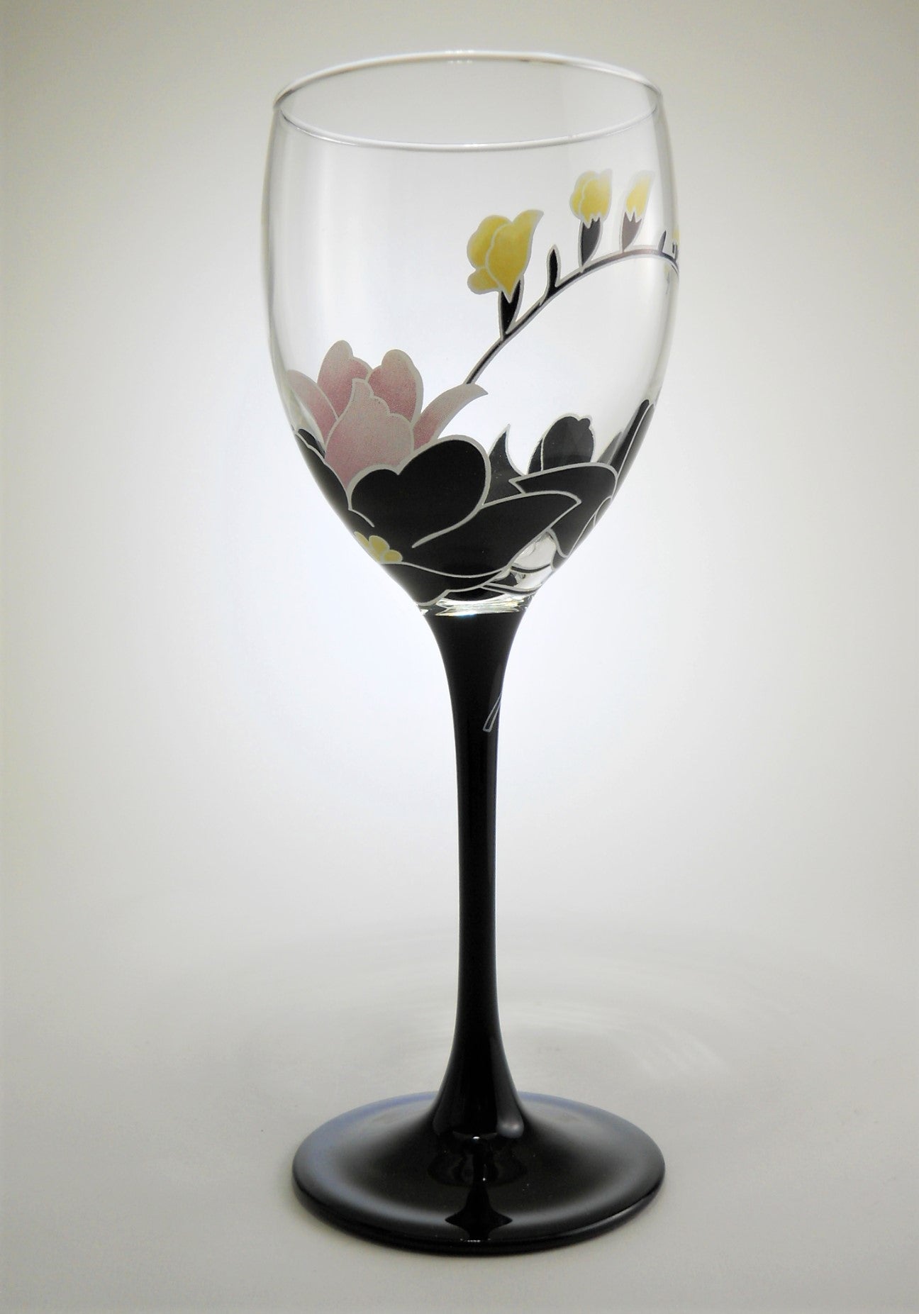 Luminarc/ Arcopal Anais Pink/ Lavender Floral and Black Stemmed 6 oz. Wine Glass Collection of Six. France