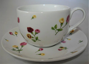 Royal Albert Country Rose Buds 9-Piece Teapot, Cup, and Saucer Collection