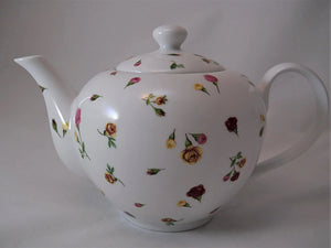Royal Albert Country Rose Buds 9-Piece Teapot, Cup, and Saucer Collection