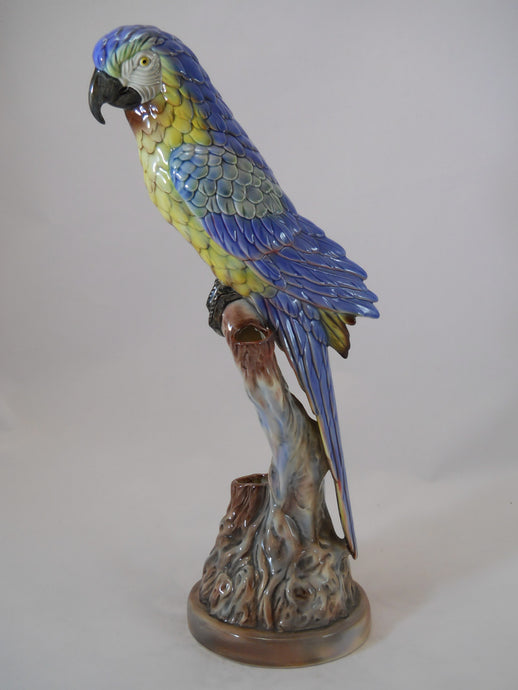 Will-George California Pottery Blue and Yellow Nesting Macaw Figurine Vase 1934-1956