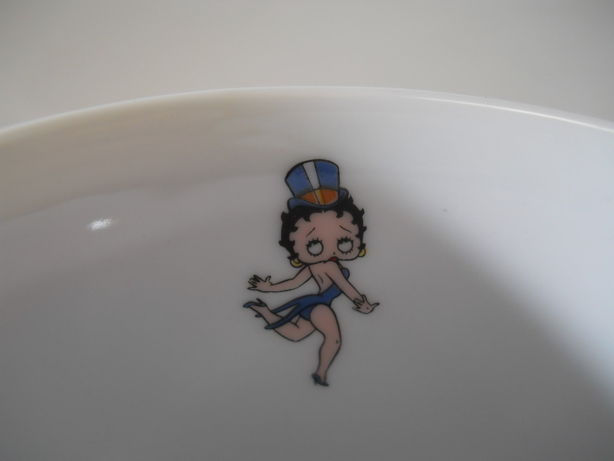 Betty Boop The Danbury Mint Fine Porcelain 8oz. Mug Collection of Six. –  BINCHEY'S LLC.