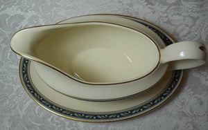 Royal Doulton New Romance Collection "Oregon" 42 Piece Dinnerware Collection for Eight, 1998.