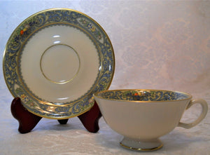 Lenox Autumn Complete 52-Piece Presidential  Dinnerware / Tableware Collection for Eight Plus Extras. Newer Gold Backstamp.