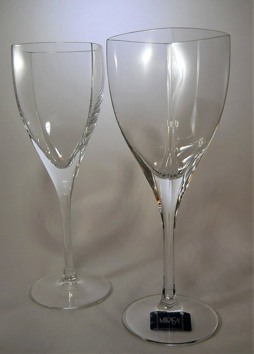 Mikasa Petit Points Champagne Flute / Mikasa Champagne Flute / 