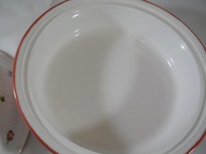 Villeroy and Boch Petite Fleur Country Collection 8 inch Flat Covered Bowl