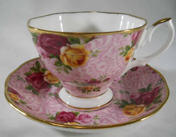 Royal Albert Old Country Roses Dusky Pink Lace Bone China Teacup/Saucer Set