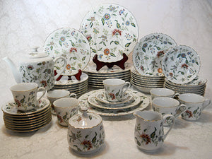 Andrea By Sadek Buckingham 58-Piece Dinnerware / Tableware Collection For Eight.
