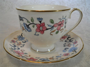Wedgwood Bainbridge England Blue and Pink Floral 45-piece Bone China Dinnerware / Tableware Collection, 1992