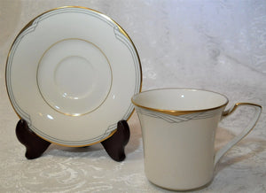  Noritake Golden Cove Ivory and Gold Art Deco Fine China 71-Piece Dinnerware / Tableware Collection 1986-1999