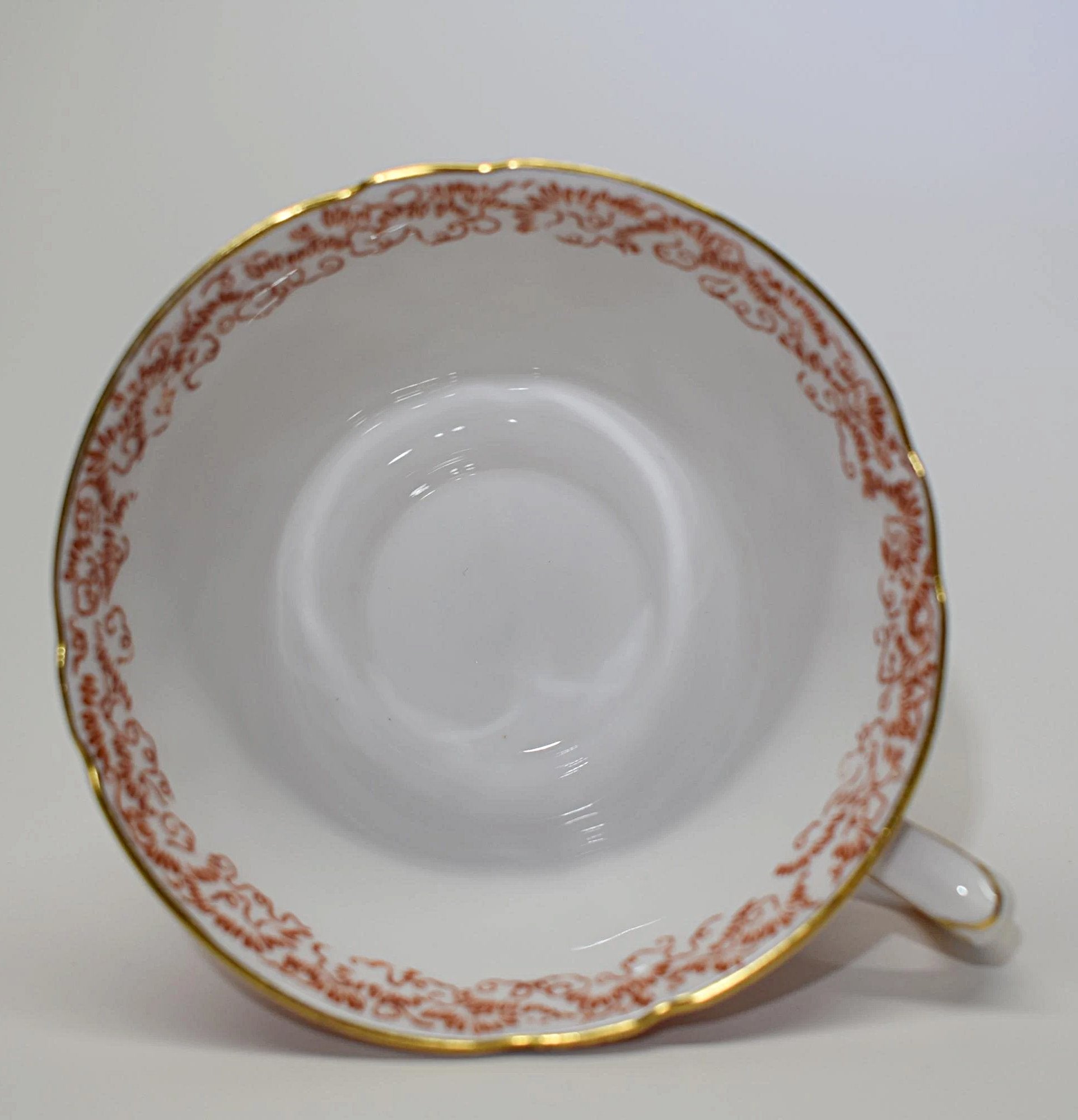 Royal Crown Derby Red Aves Fine Bone China Teacup and Saucer Set. ENGL –  BINCHEY'S LLC.