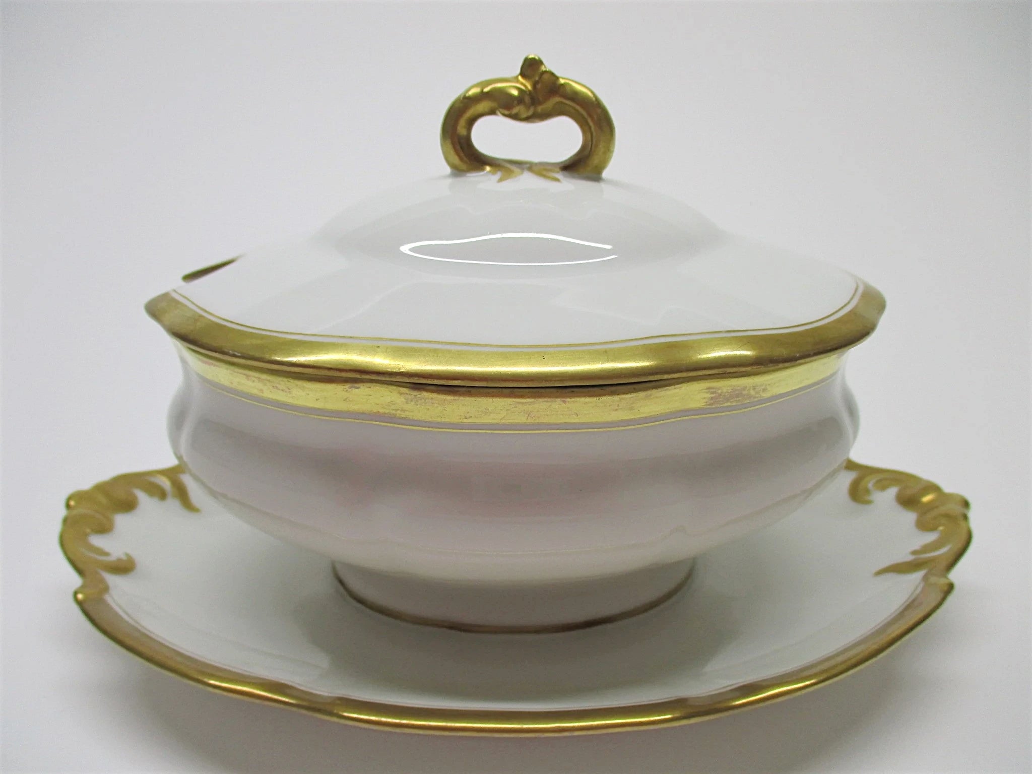 Bernardaud and Co. for Higgins and Seiter New York Antique Limoges Gravy Bowl. c. 1894 1915