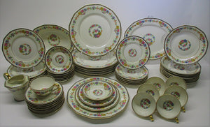 Theodore Haviland New York Lucerne 45-Piece Porcelain Dinnerware Collection for Seven. c. 1936